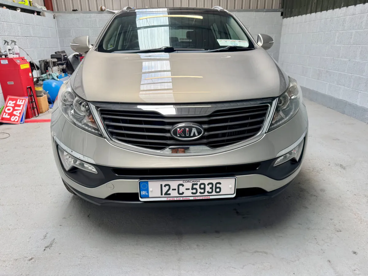 2012 KIA SPORTAGE     LOW KLMS ! - Image 4