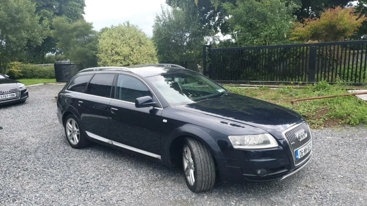 Audi A6 Allroad  ( Crew Cab) 5 seats - Image 1