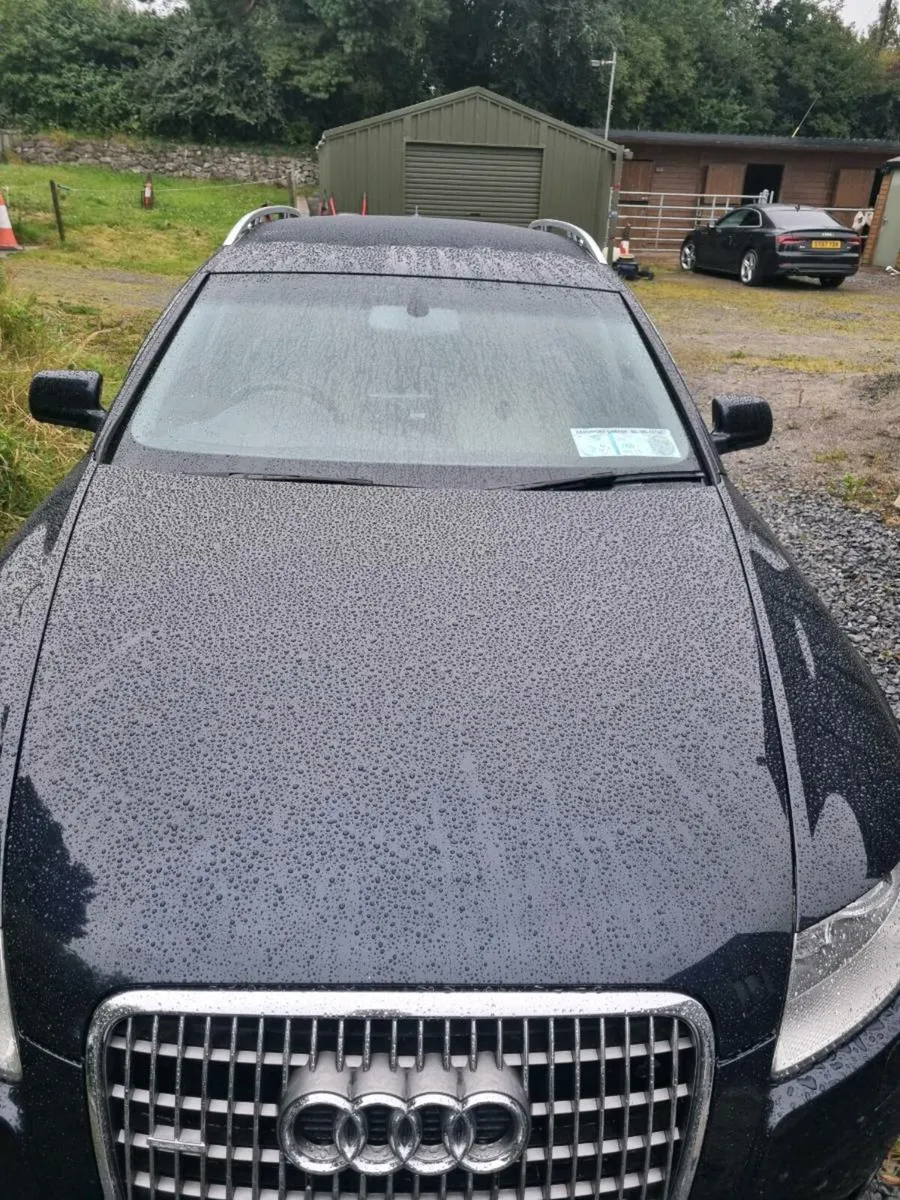 Audi A6 Allroad  ( Crew Cab) 5 seats - Image 2