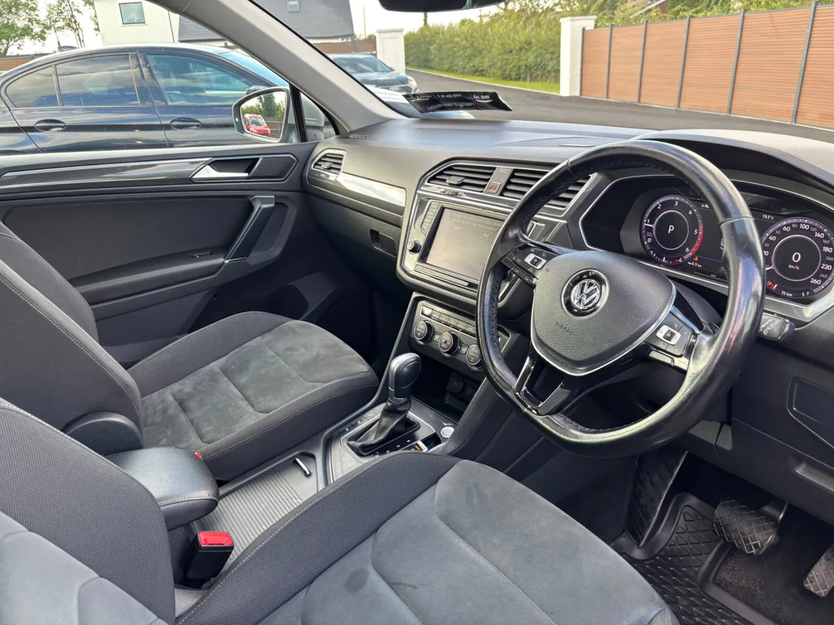 Volkswagen Tiguan 2017 R-Line Auto Pan Roof FSH - Image 3