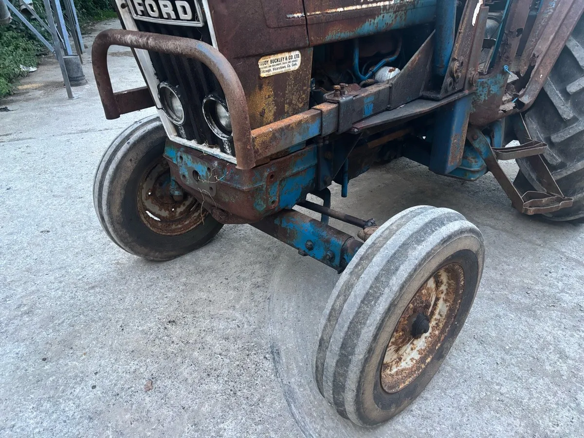 Ford 7600 for breaking - Image 2