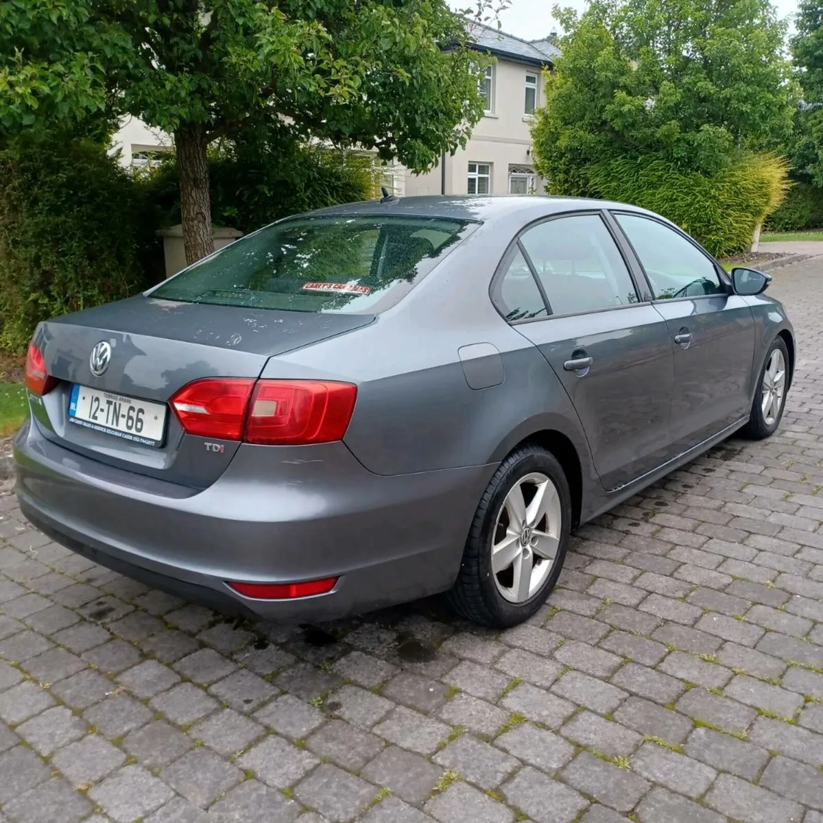 VW JETTA 1.6 TDI 2012[[NEW NCT]]TAX 01/26 - Image 4
