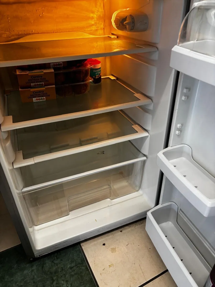 Beko Undercounter fridge - Image 2