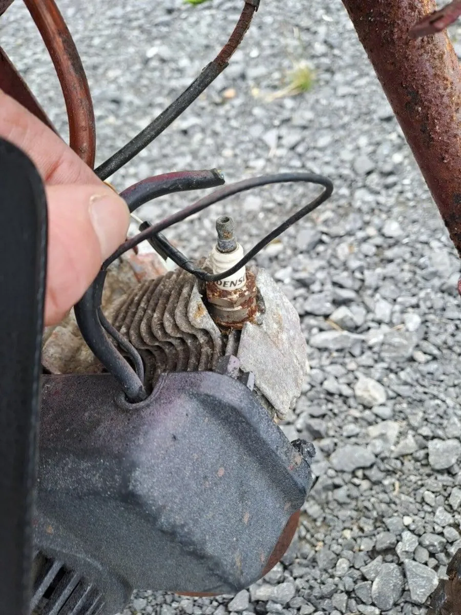Vintage children's Scrambler motorbike needs tlc - Image 4