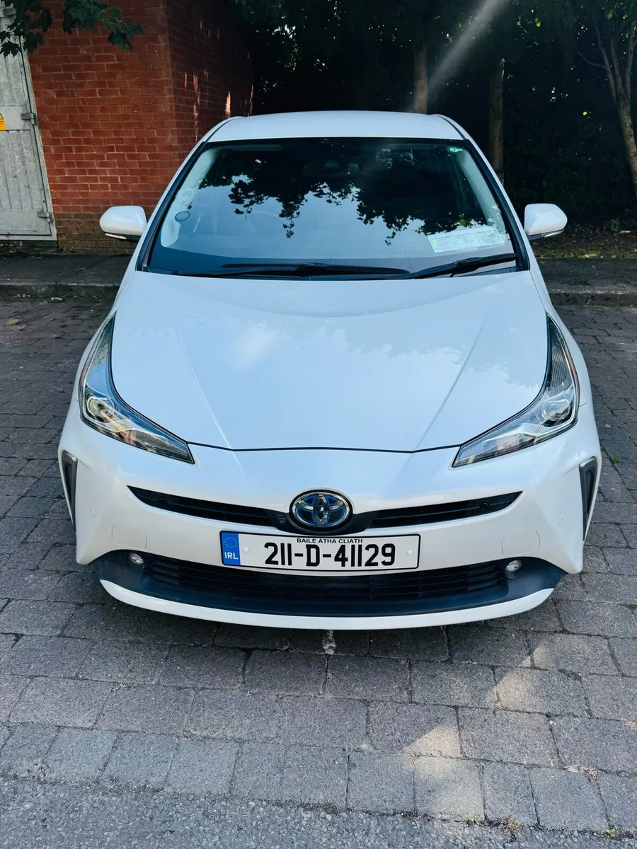 211 Prius High Spec in Excellent Cond 360 camera🎥 - Image 1
