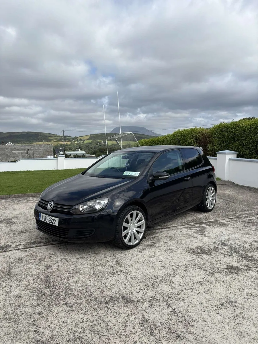 Volkswagen Golf - Image 1