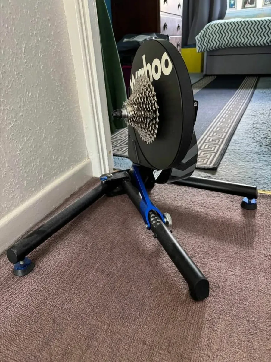 Wahoo Kickr V4 Indoor Trainer - Image 2