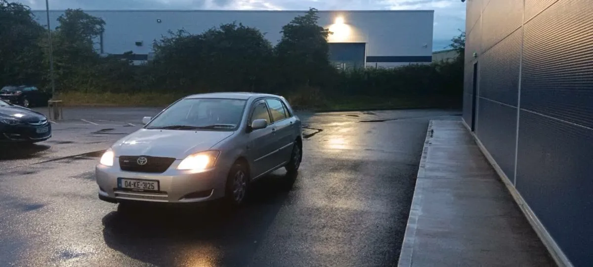 2004 Toyota Corolla NCT 02/26 - Image 4