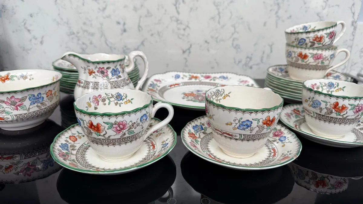 Vintage Copeland Spode Chinese Rose Part Tea Set - Image 3