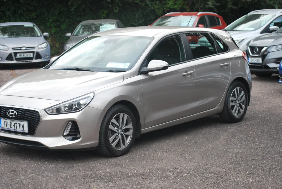 Hyundai i30 2017 Deluxe 1.6 Diesel - Image 1