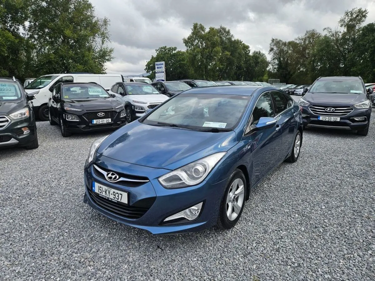 Hyundai i40 Saloon Executive 4DR - Image 3