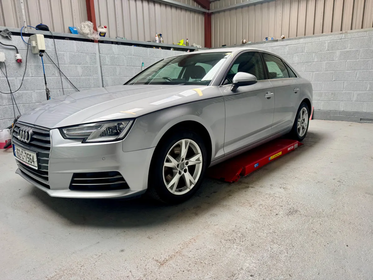 2016 AUDI A4    1.4 TFSI - Image 4