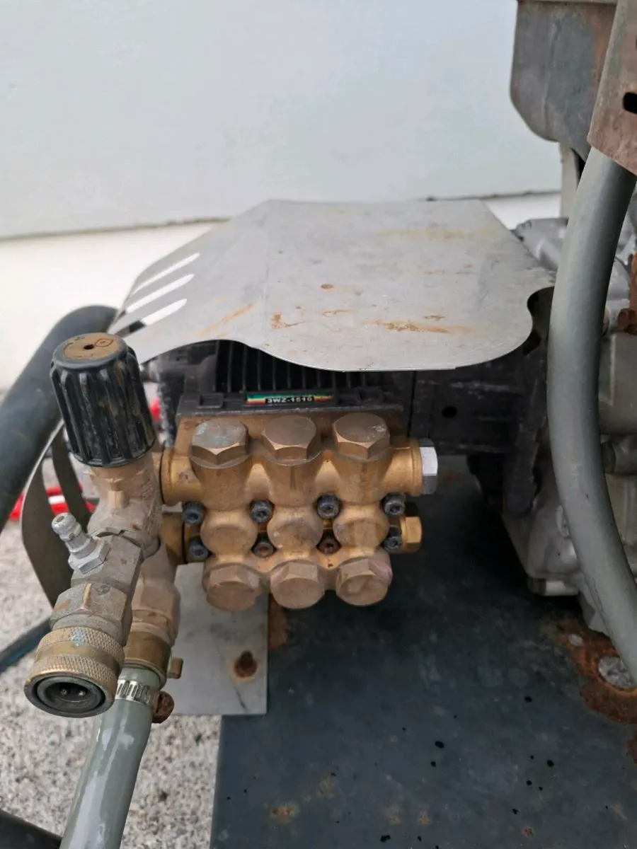 Victor 3600 psi power washer - Image 2