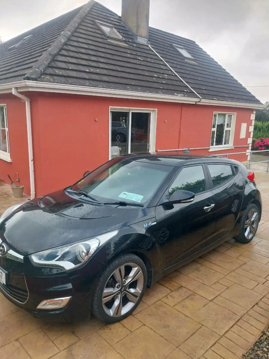 Hyundai Veloster - Image 1