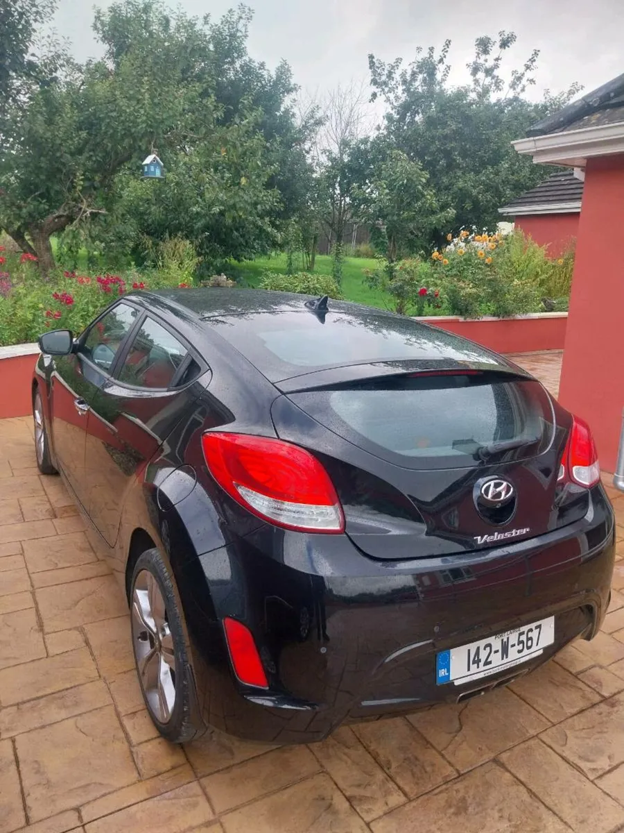 Hyundai Veloster - Image 2