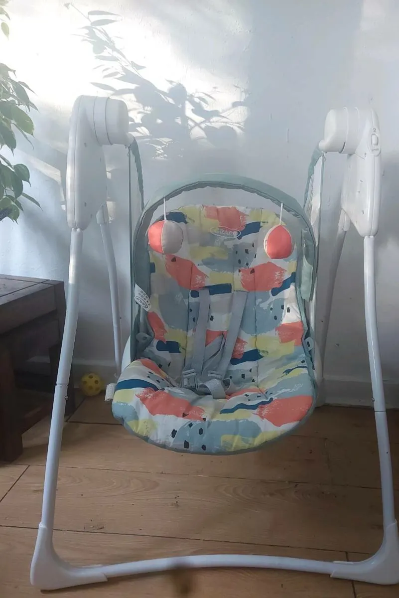 Graco swing - Image 2