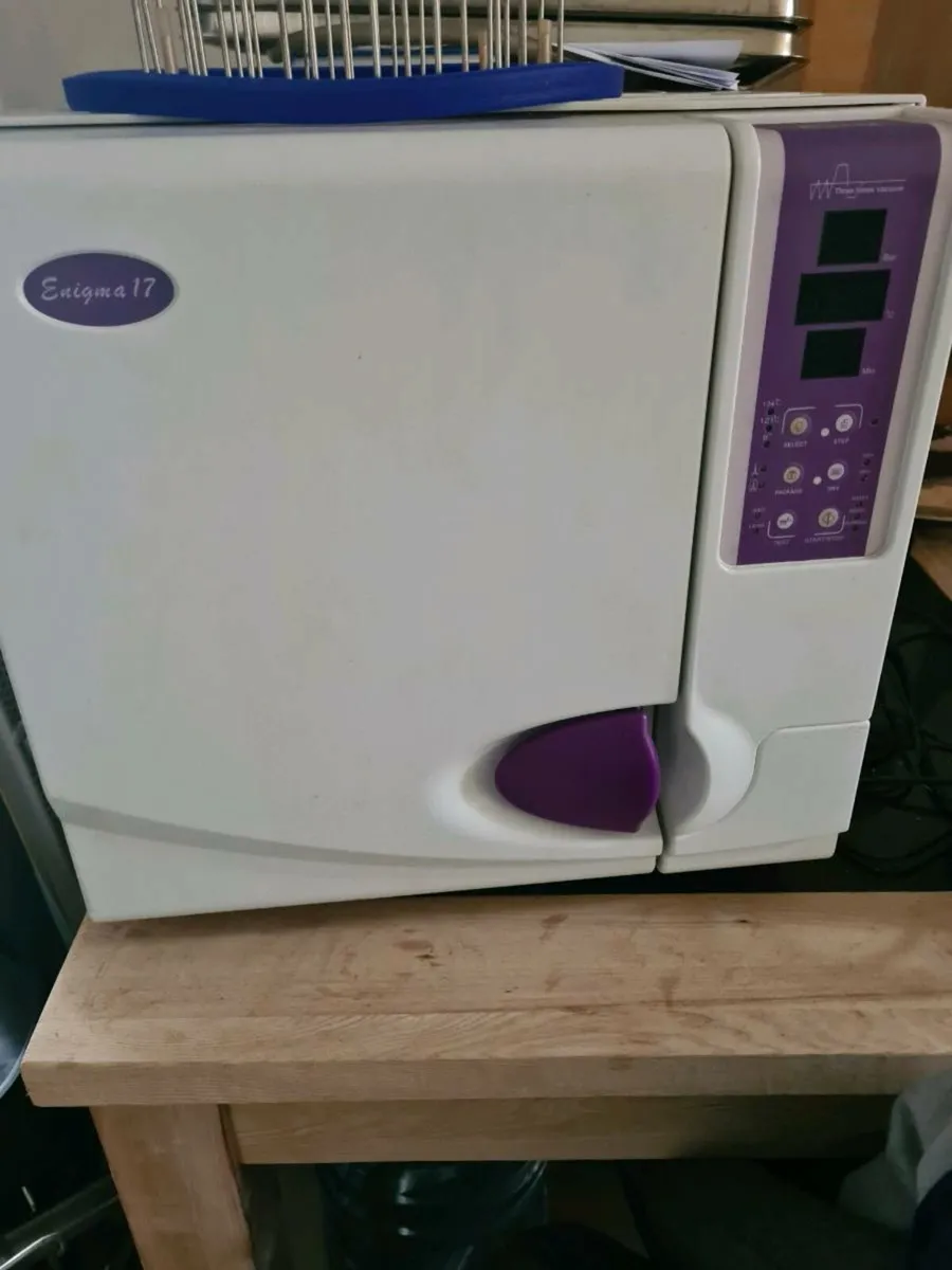 Autoclave - Image 1