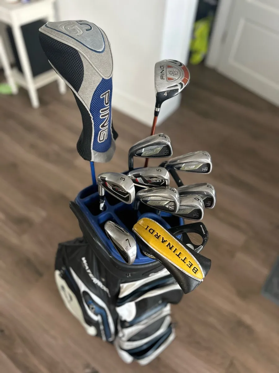 Left handed golf clubs - 12 clubs & bag - Image 1