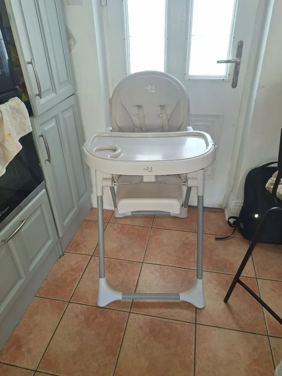 High chair - Image 2