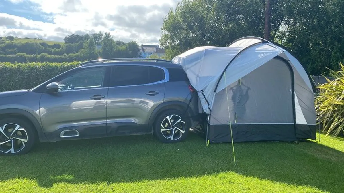 Tent - Image 1