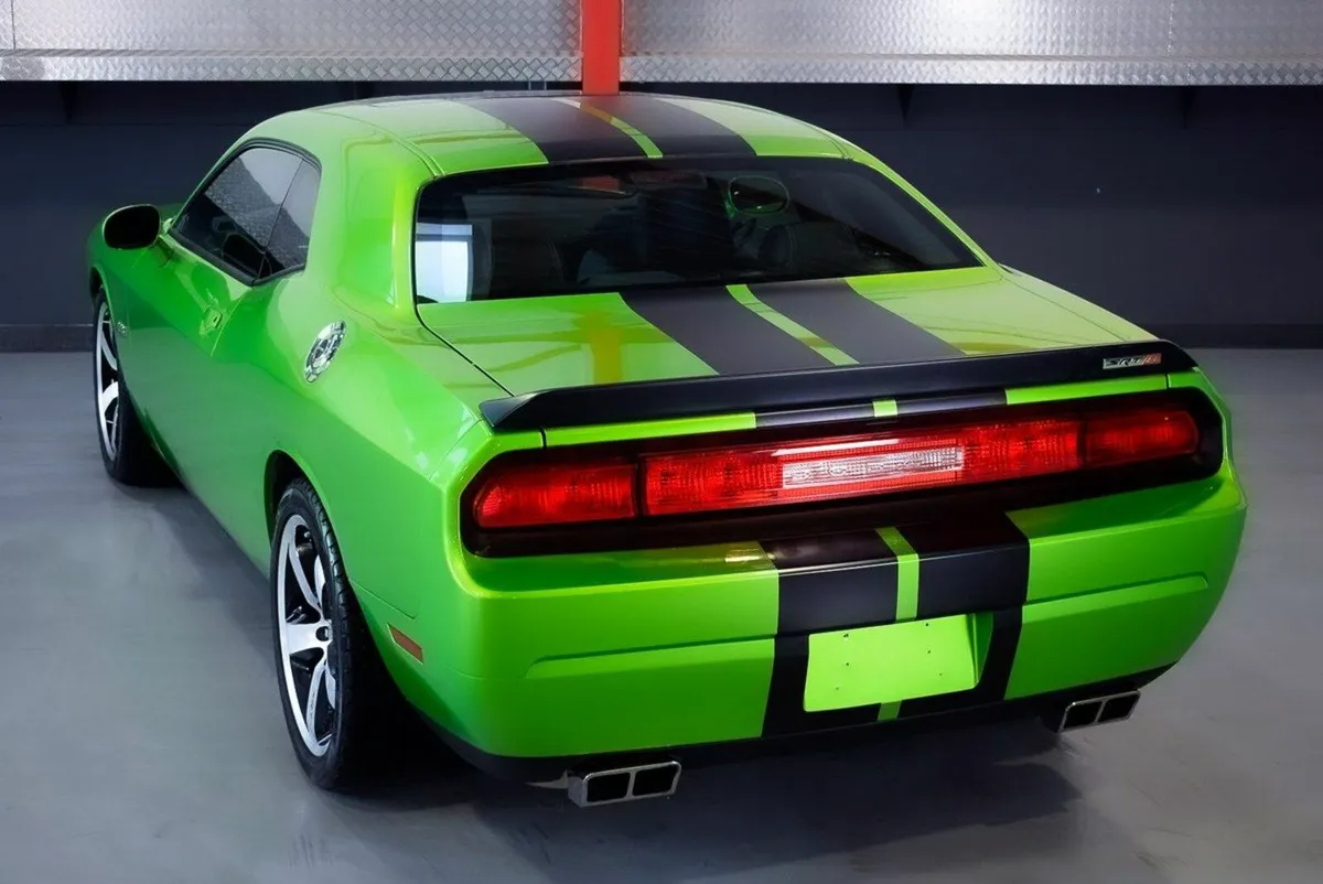 Dodge Challenger SRT8 2011 - Image 3