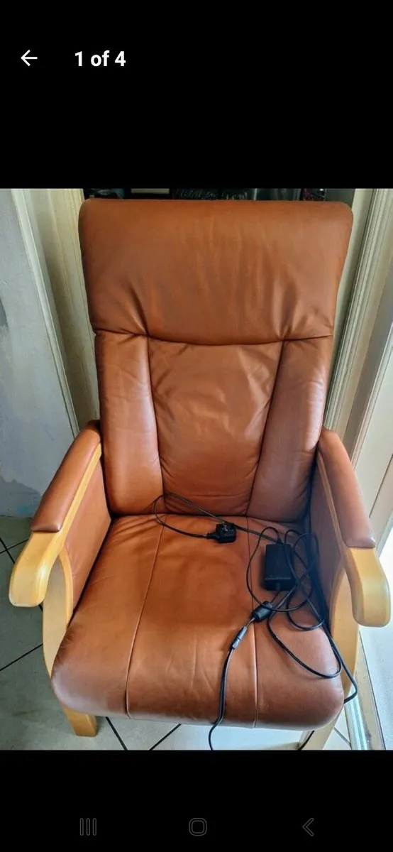Recliner chair - Image 1