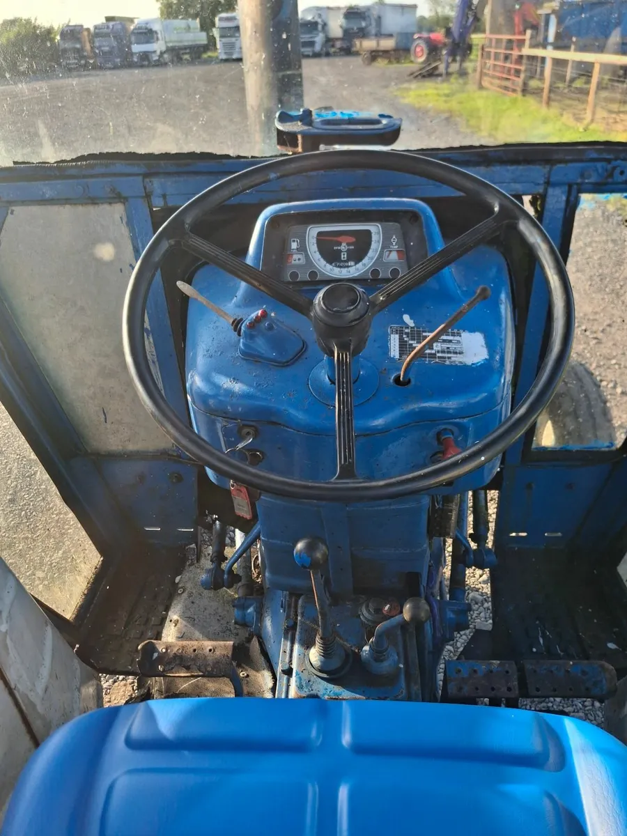 Ford 3600 - Image 2