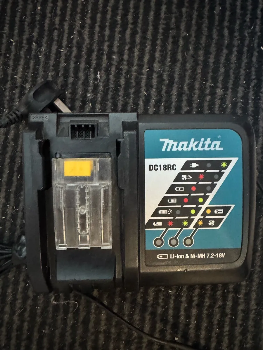 Makita charger