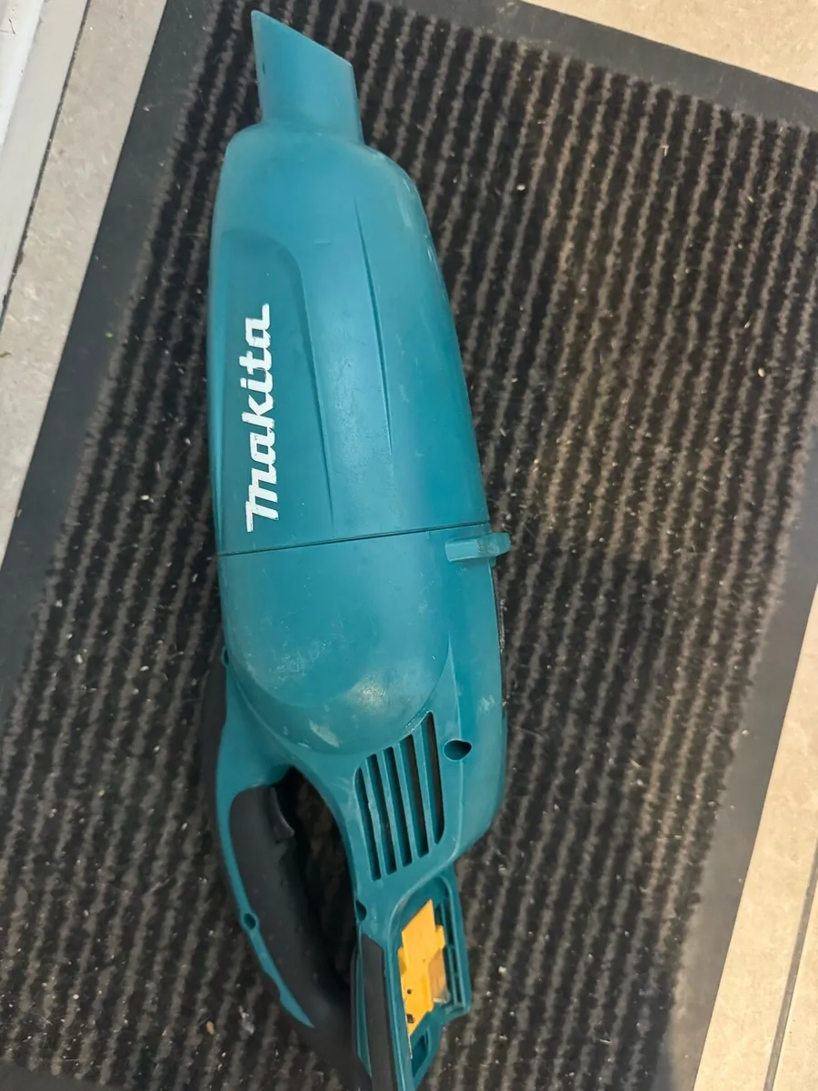 Cordless Hoover Makita - Image 3