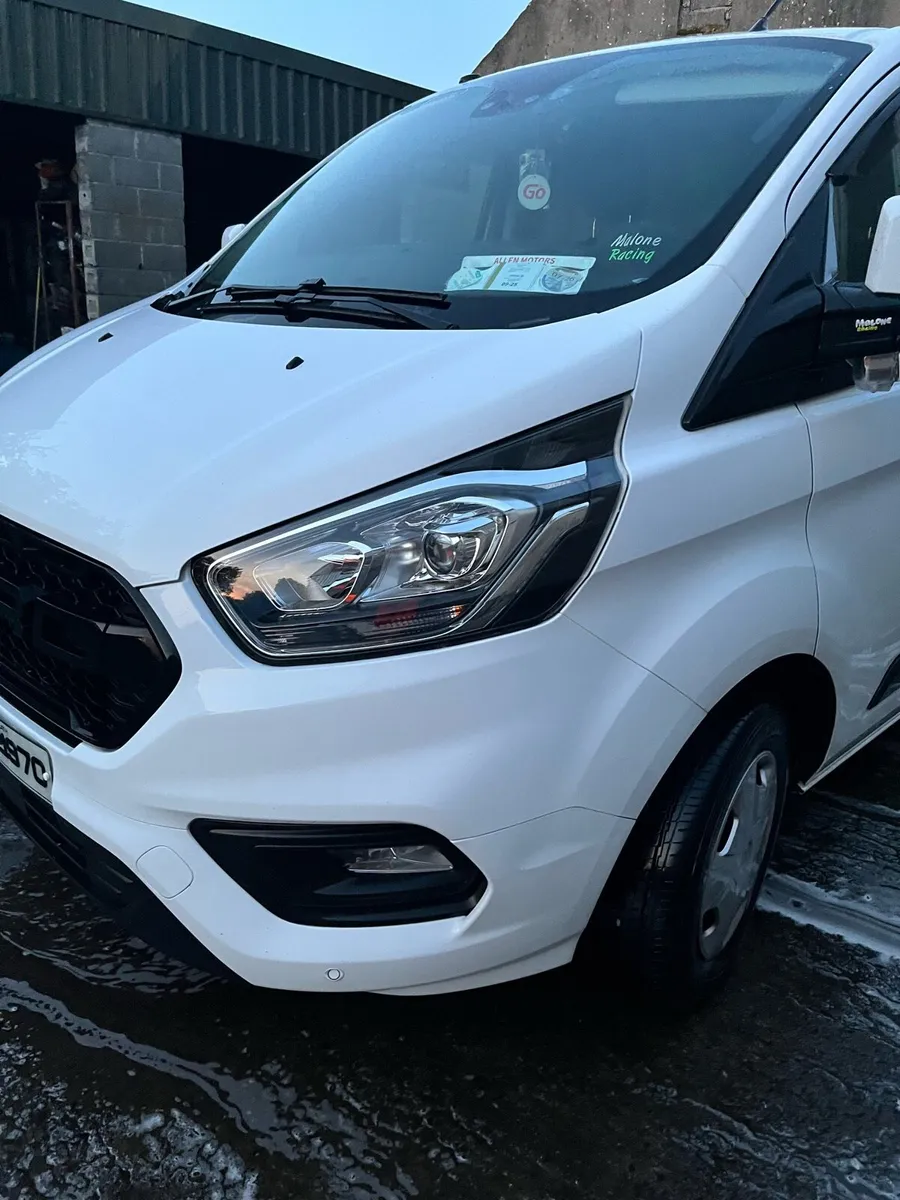Ford Transit Custom - Image 2