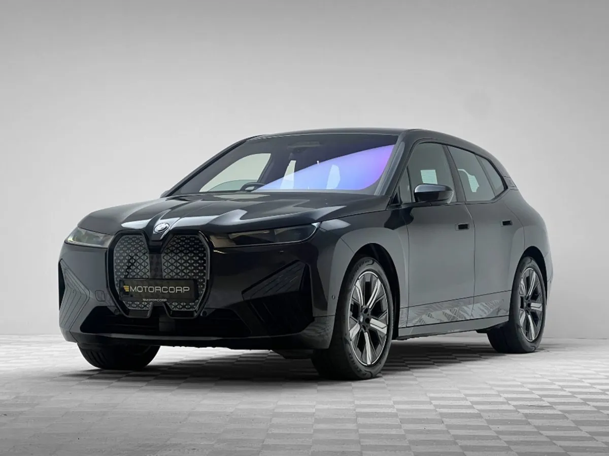 BMW IX Xdrive40 M Sport - Image 3