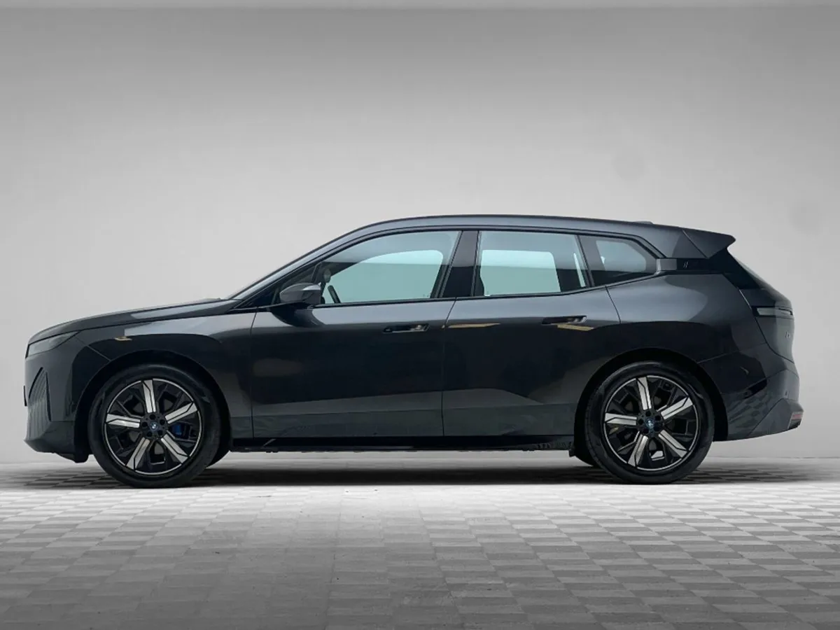 BMW IX Xdrive40 M Sport - Image 4