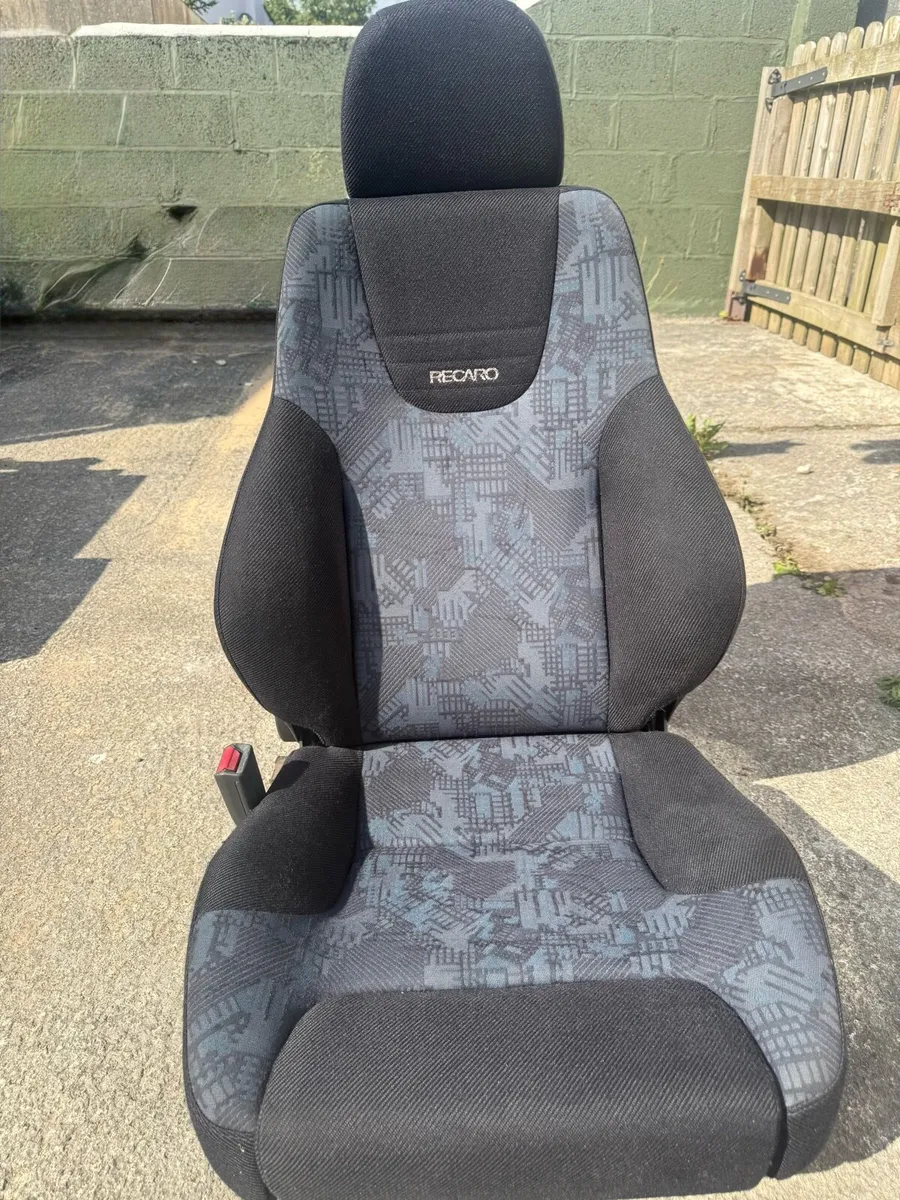 Mitsubishi Recaro seats - Image 2