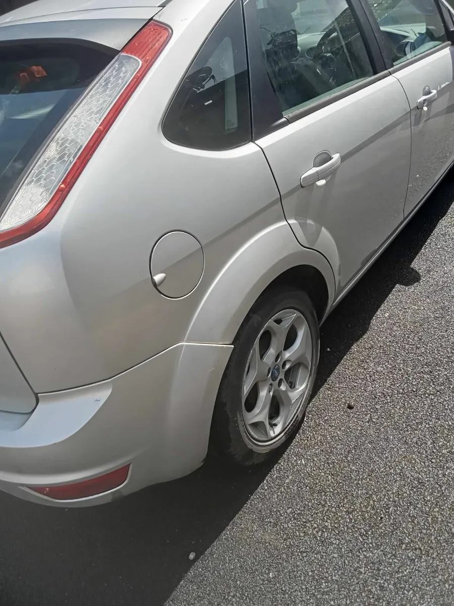 Ford Focus 2011 - Image 4