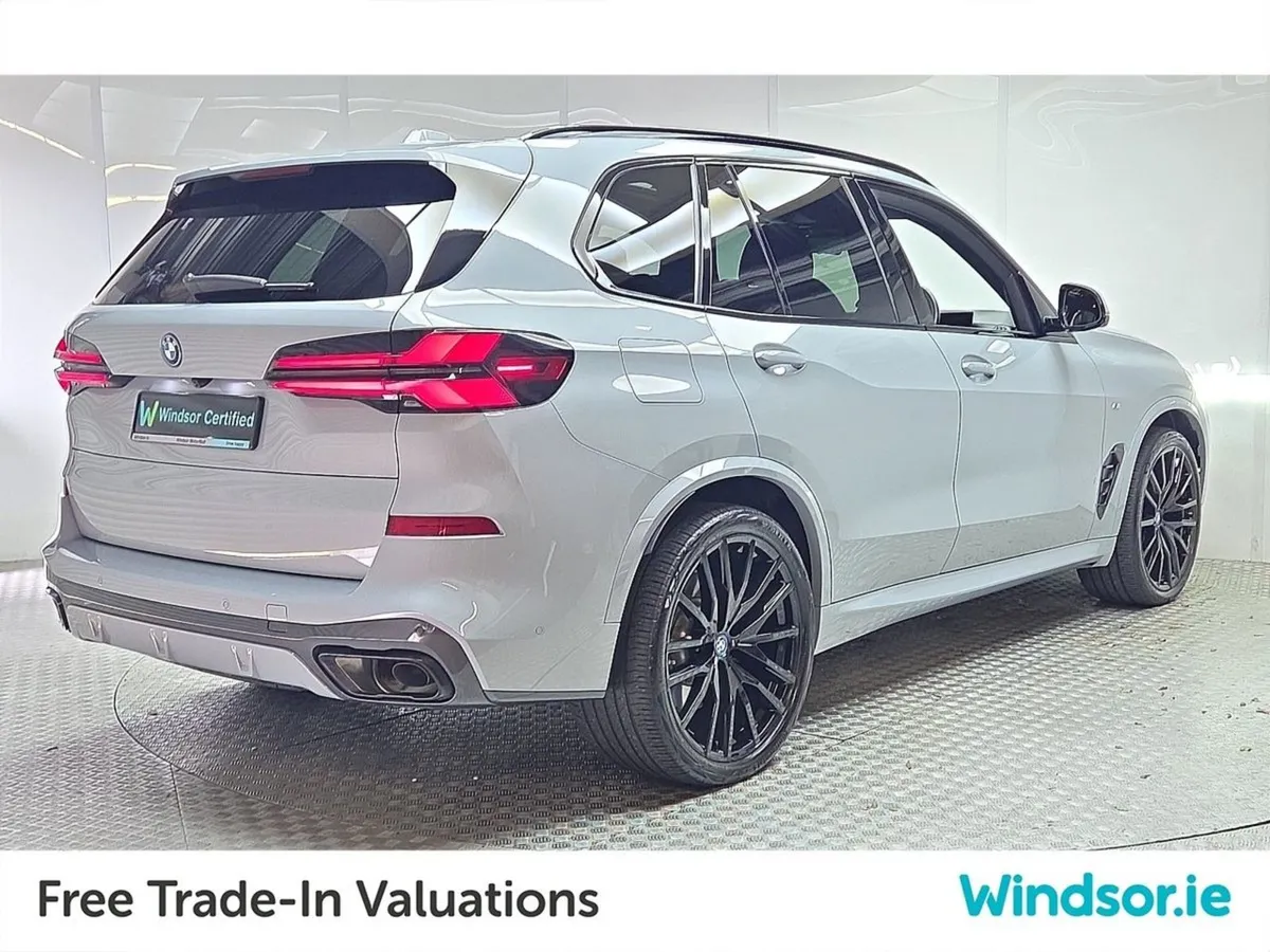 BMW X5 Xdrive50e M Sport  panoramic Sunroof - Image 4