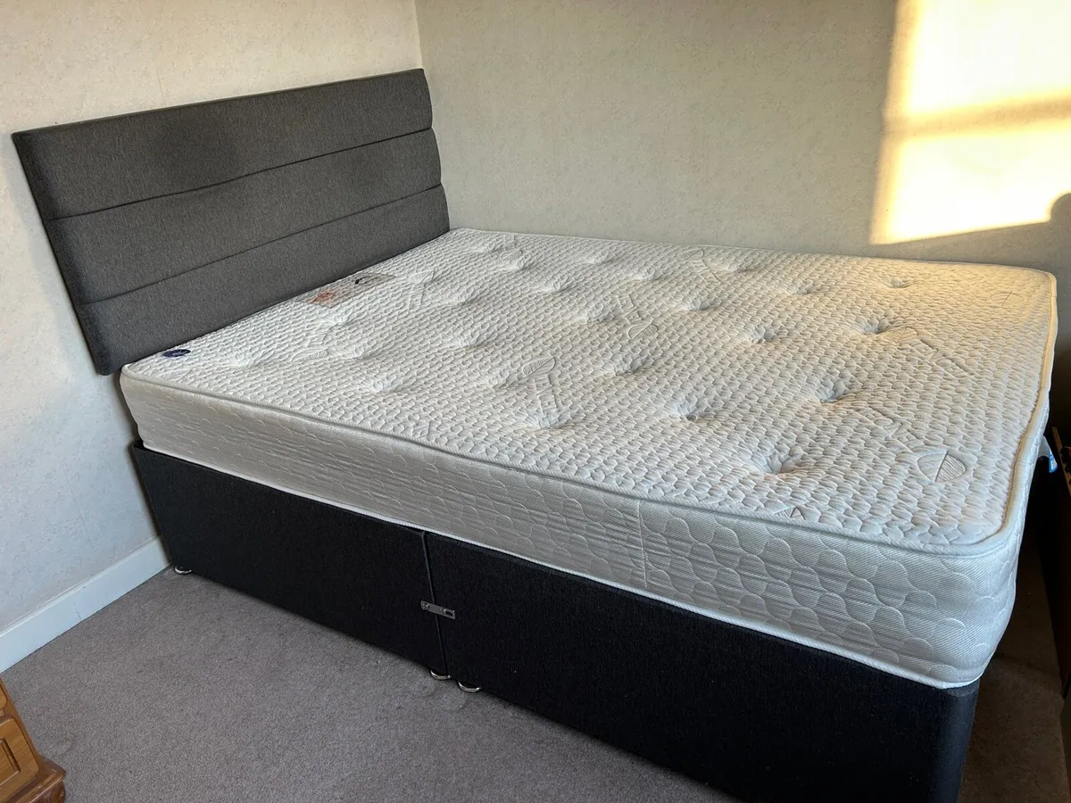 Double bed base and headboard - Image 1