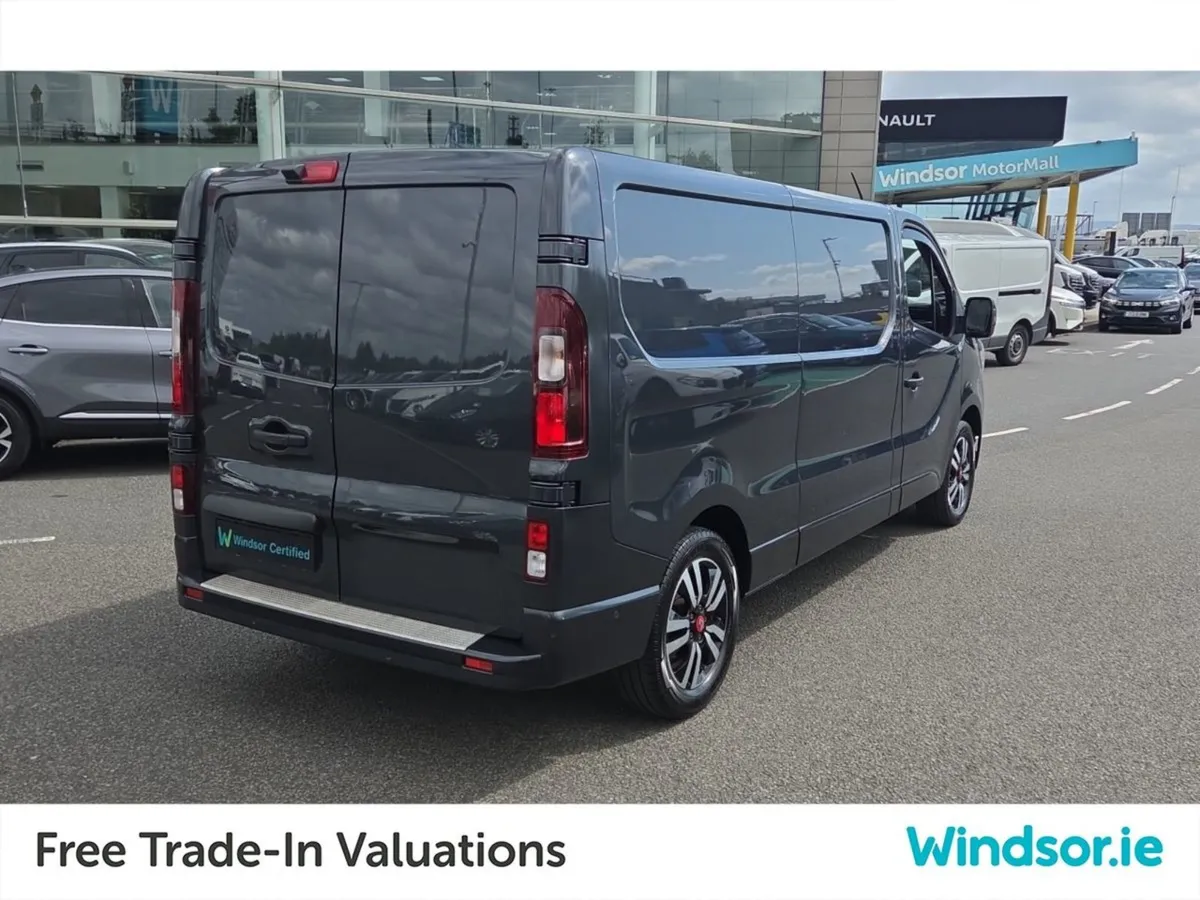 Renault Trafic Trafic RED VAN FWD 150 3T1 E6 - Image 3