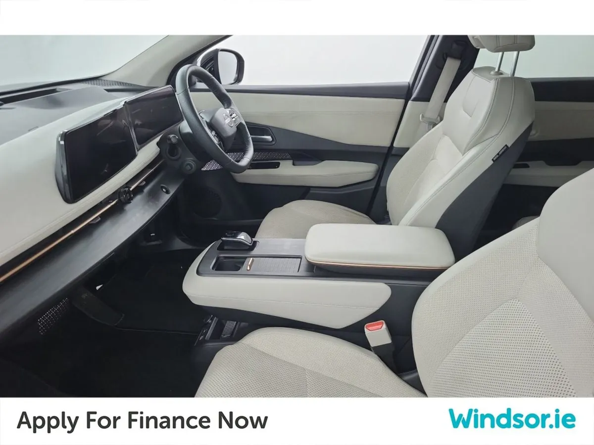 Nissan Ariya 63kwh Evolve stunning Top Spec - Image 4