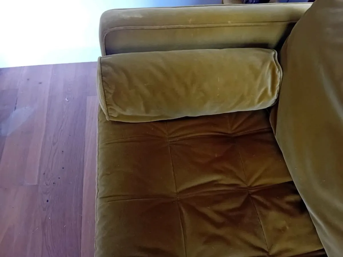Sofa - Image 4