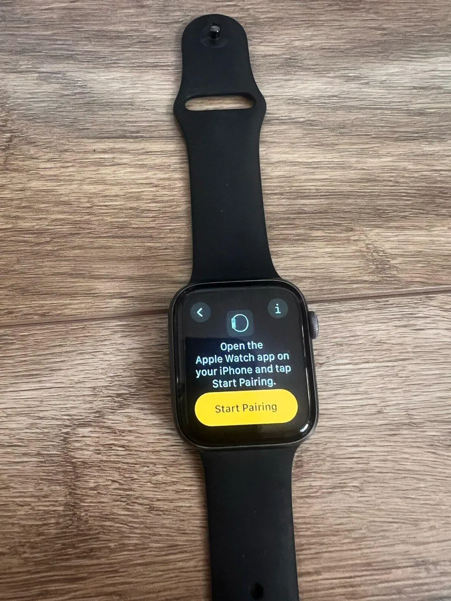 Apple Watch Series 4/44mm - Image 3