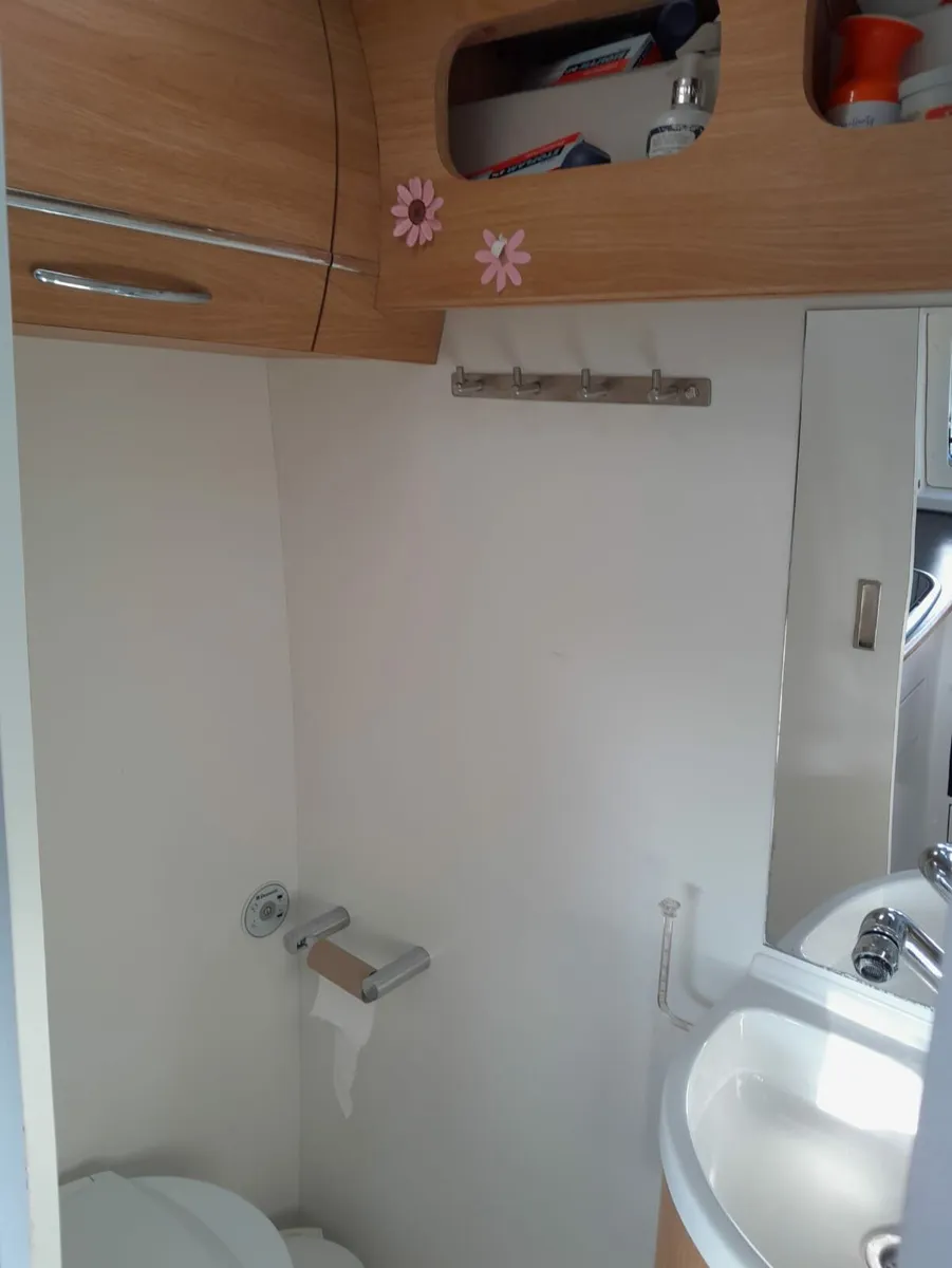 Motorhome - Image 2