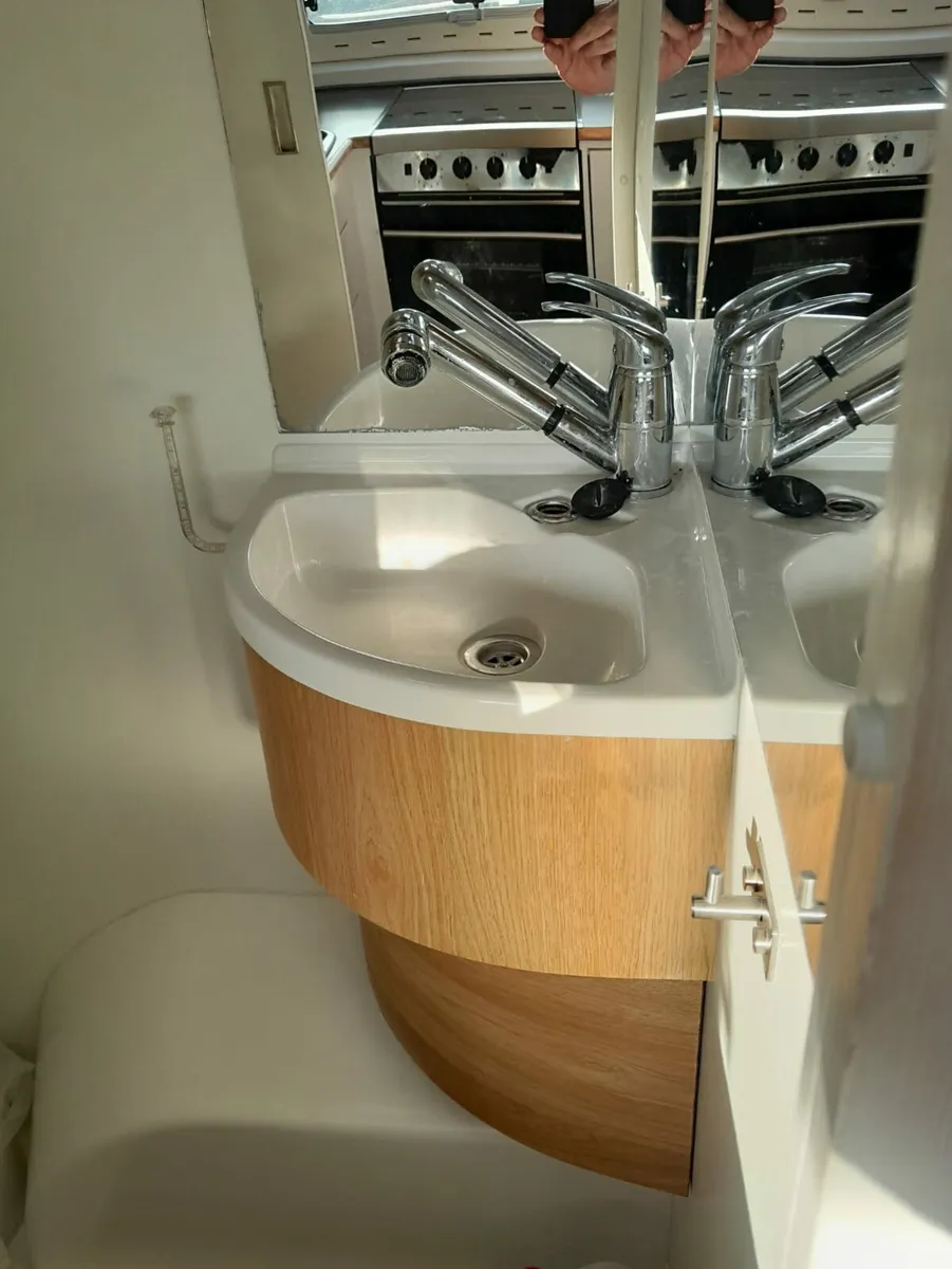 Motorhome - Image 3