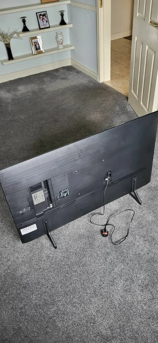 Samsung Smart TV - Image 2