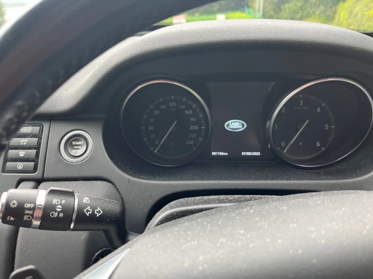 Land Rover Discovery Sport 2017 Automatic - Image 4