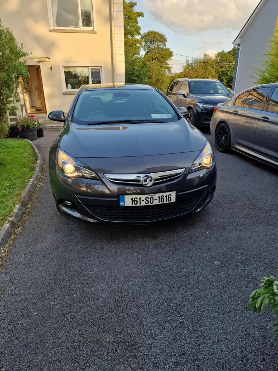Vauxhall Astra GTC - Image 4