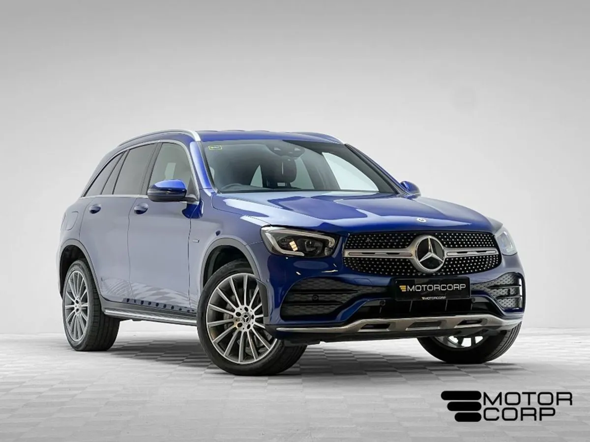 Mercedes-Benz GLC-Class 300E AMG Line Premium 4ma - Image 1
