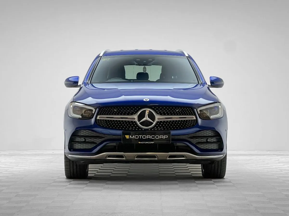 Mercedes-Benz GLC-Class 300E AMG Line Premium 4ma - Image 2