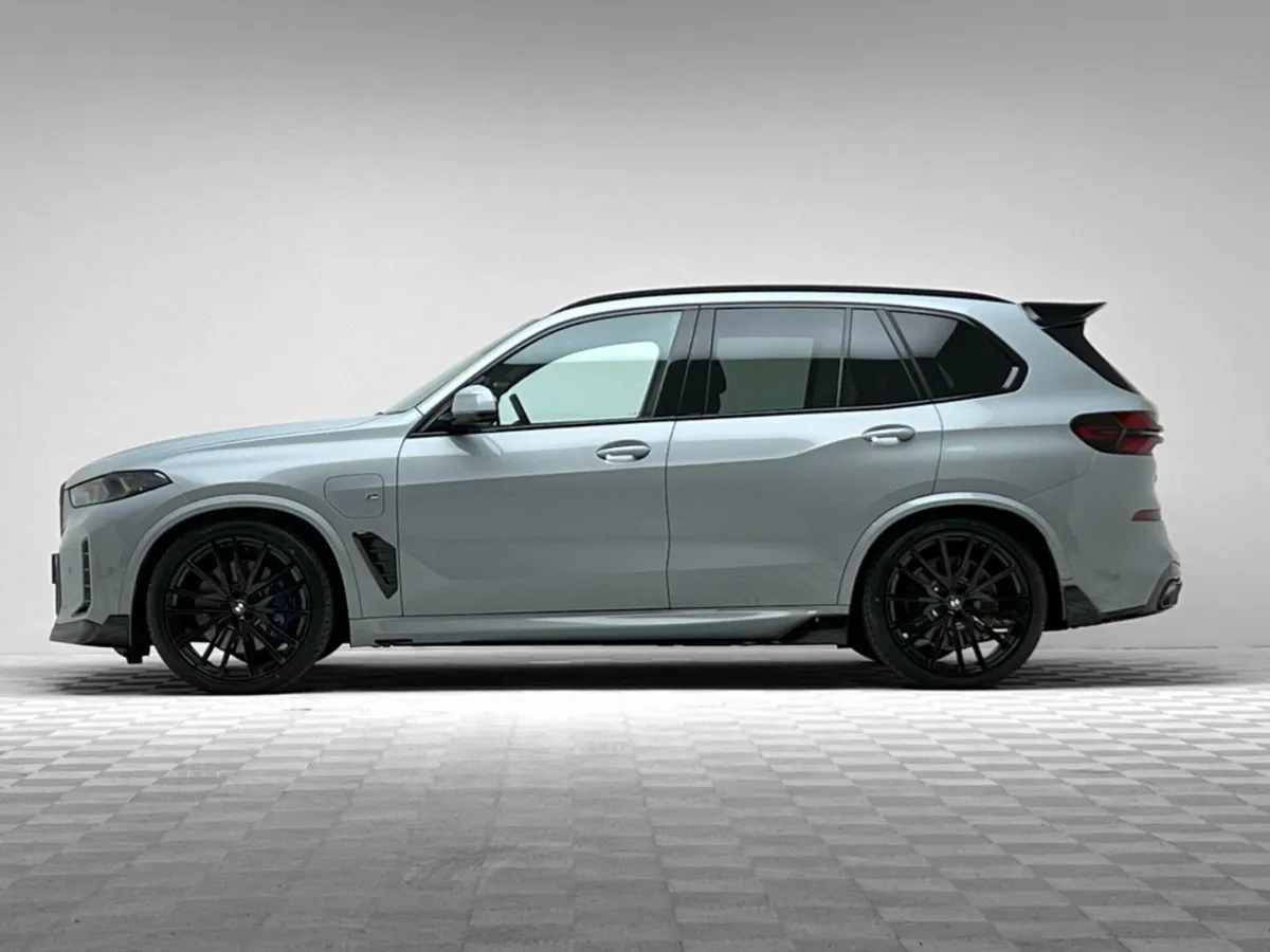 BMW X5 50E M Sport Xdrive  pan Roof - Image 4