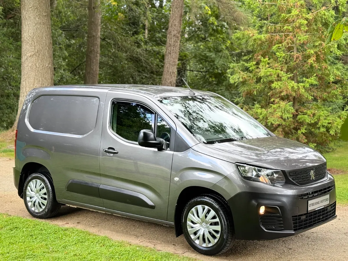 1.5HDI PROFESSIONAL PLUS 3SEATER * NO VAT * - Image 2