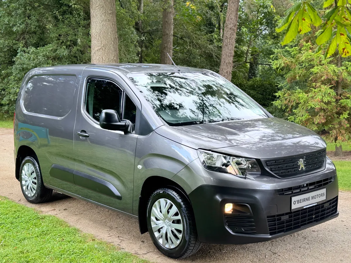1.5HDI PROFESSIONAL PLUS 3SEATER * NO VAT * - Image 3